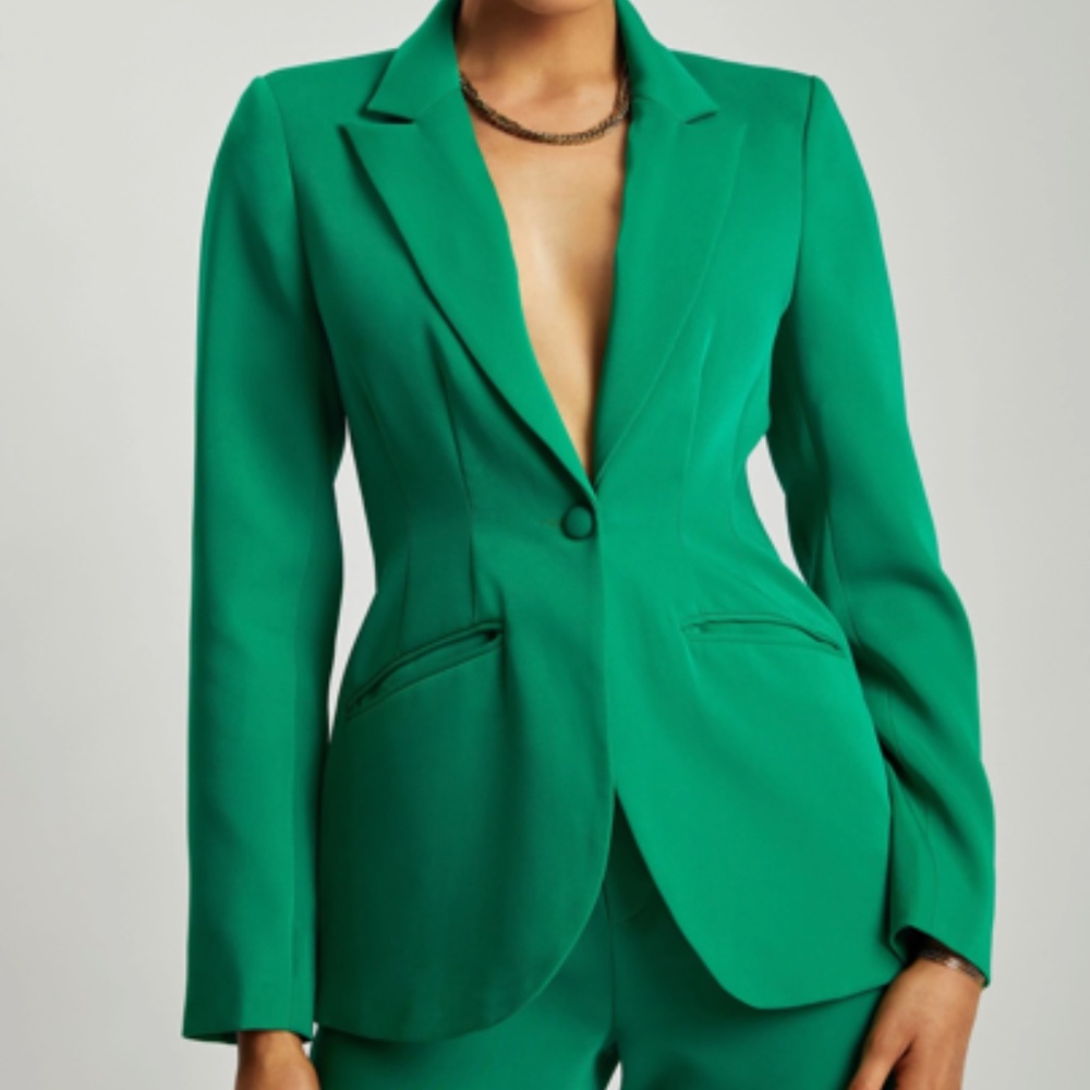 MESHKI- Helda Fitted Cinched Waist Blazer - Bottle Green